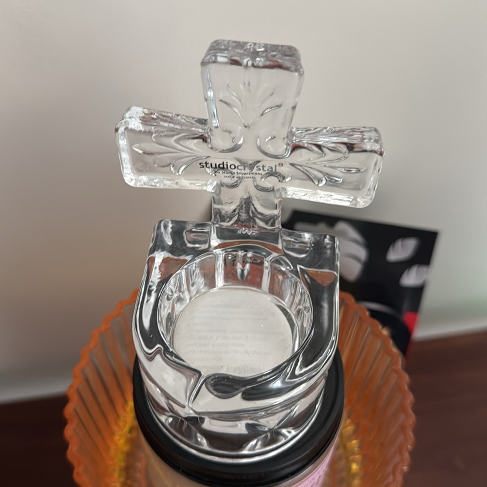 Studio C Clear Glass Cross Accent - Picture 2 of 5